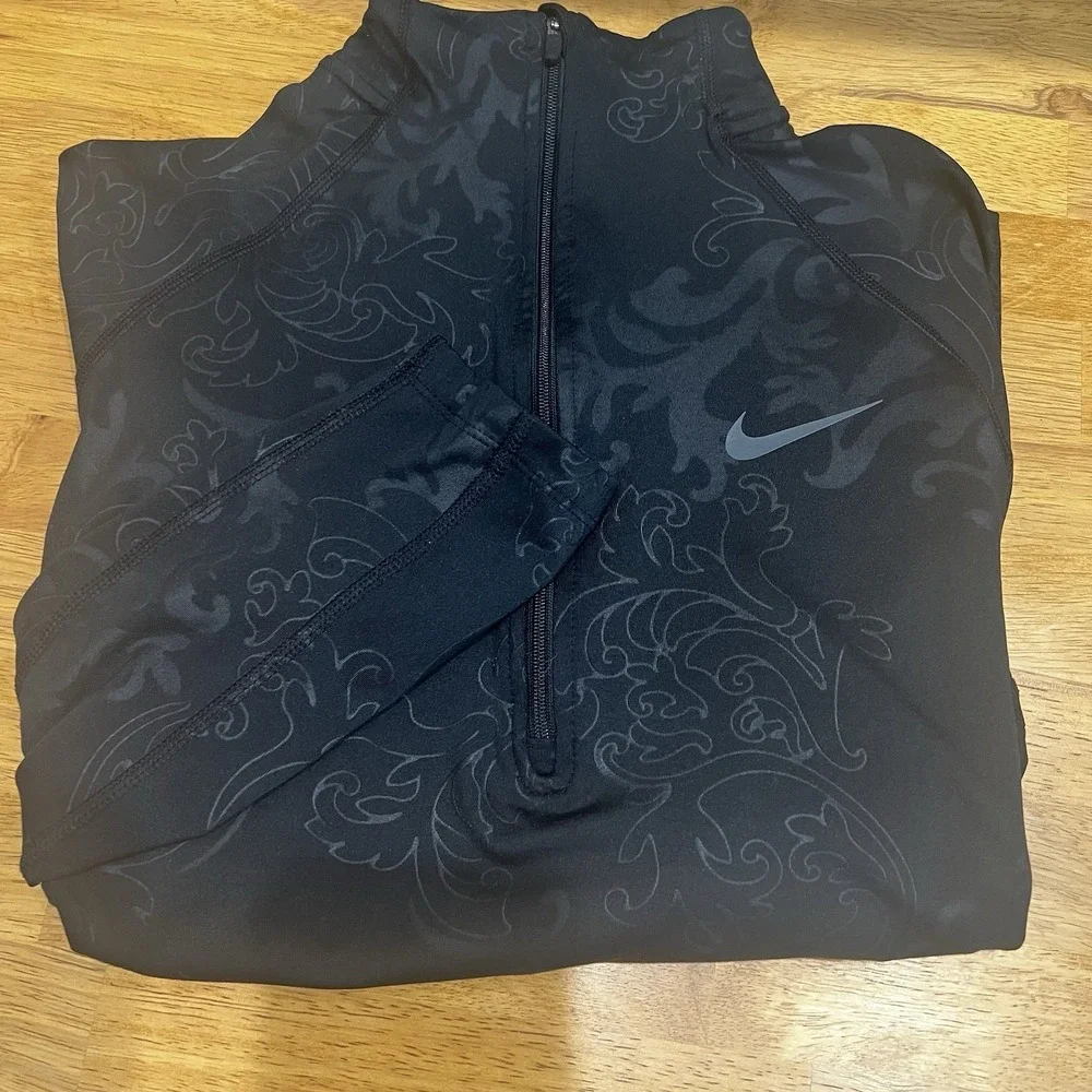 Nike Women's Dri-Fit 1/4 Zip Royal Print‎ Pullover Long Sleeve, Size M Running